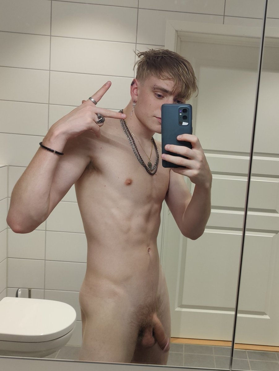 Selfie Fucking Porn - Selfie boys nude phone fuck boys porn
